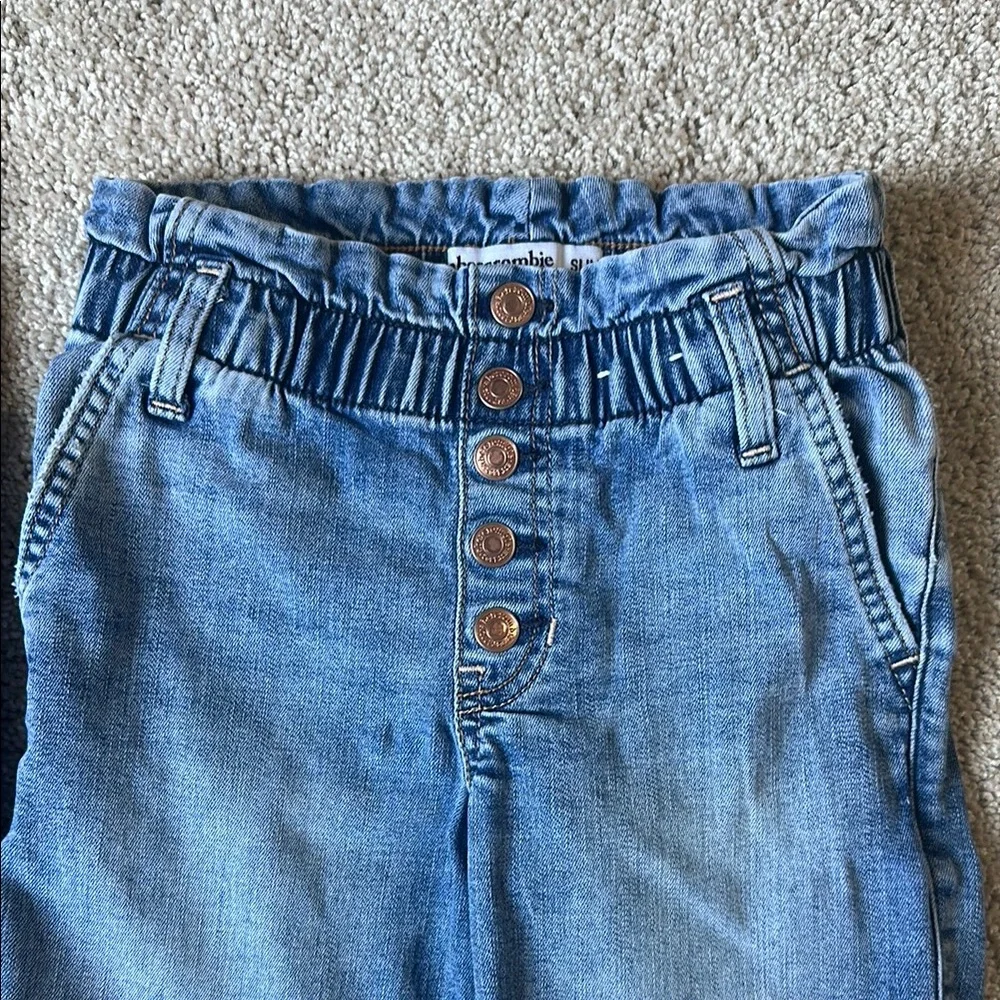 Abercrombie‎ Kids Girls 7/8 High Rise Mini Mom Jeans and Black Leggings Bundle